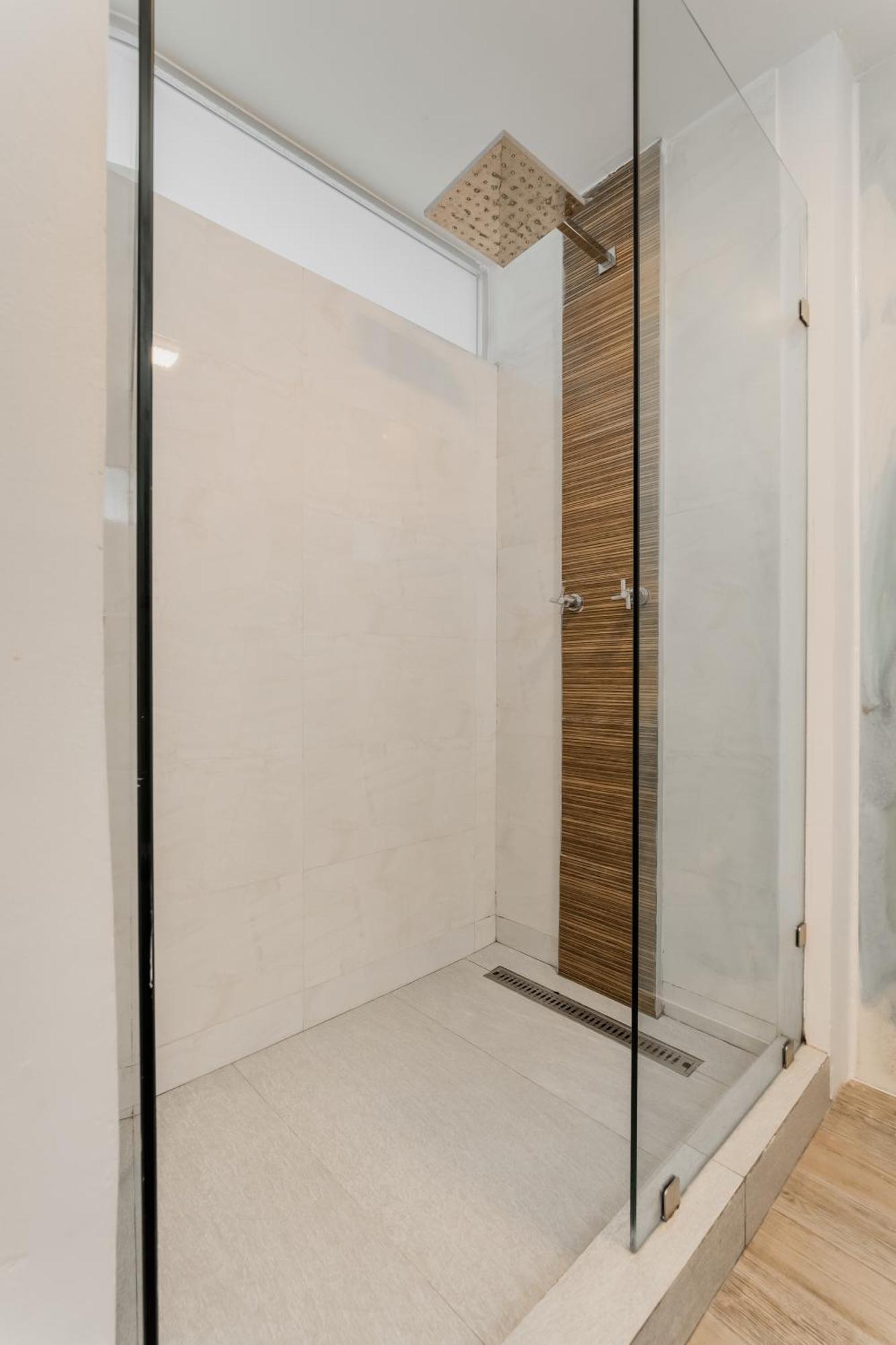 The Ocean Vibes Suites By Casa Paraiso Cancún Zewnętrze zdjęcie