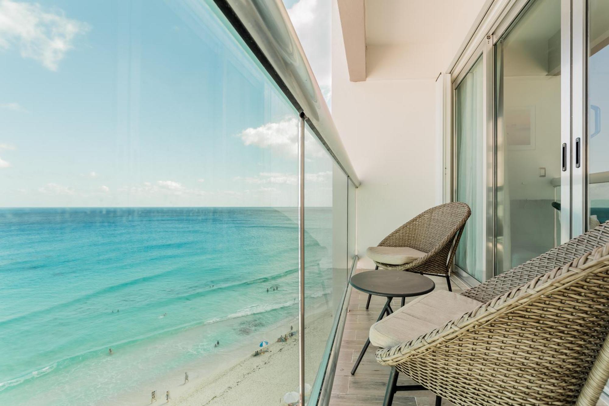 The Ocean Vibes Suites By Casa Paraiso Cancún Zewnętrze zdjęcie