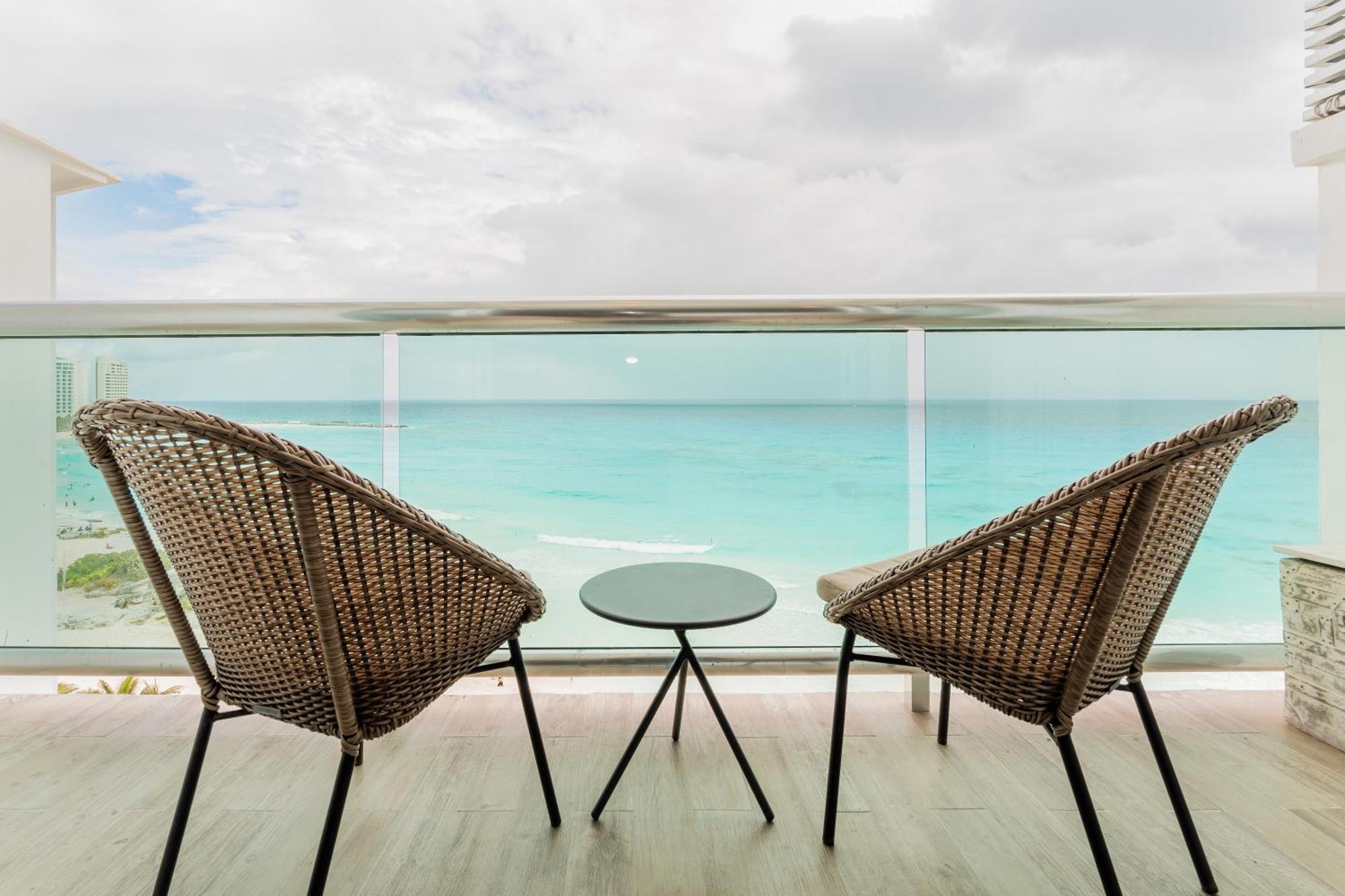 The Ocean Vibes Suites By Casa Paraiso Cancún Zewnętrze zdjęcie